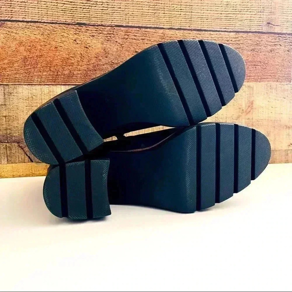 NWOT Naturalizer Madalynn Gore Booties - Picture 8 of 9